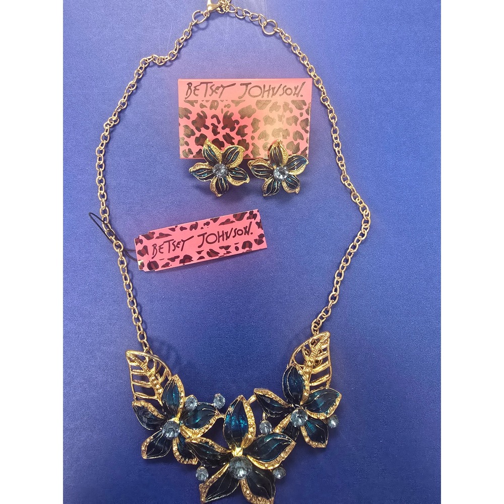 Betsey Johnson Teal Blue Enamel Flower Statement Necklace and Earrings Set NWT